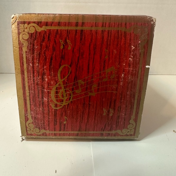 HOMCO Vtg SANTA'S WORKSHOP Wind-Up & Rotating MUSIC BOX Plays Music - Picture 7 of 11